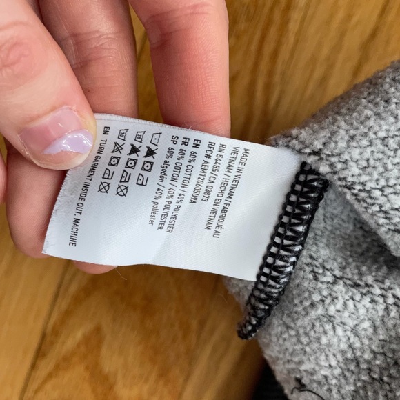 American Eagle Grey The Wild Life Crewneck - Picture 6 of 7